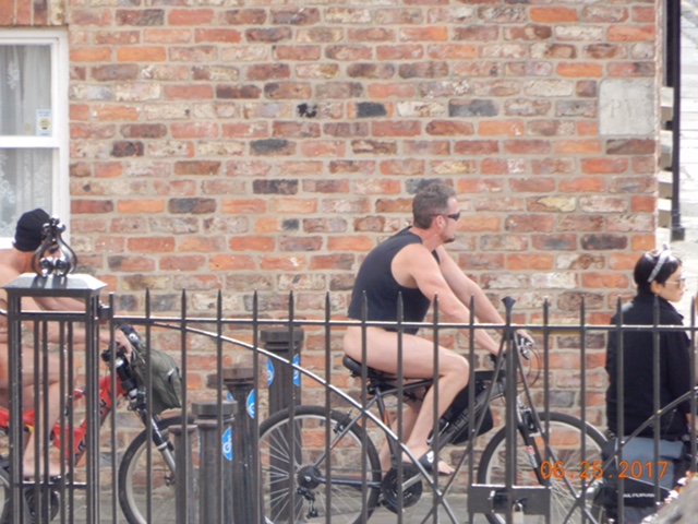 613D2579-2EE0-4A3B-B586-4C7F21D86A21