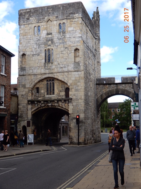 BBE9183C-B7AB-4ED0-B111-6B942F3C1780