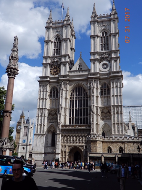 88E46385-3302-4E1B-8035-F4B1AF813E9C