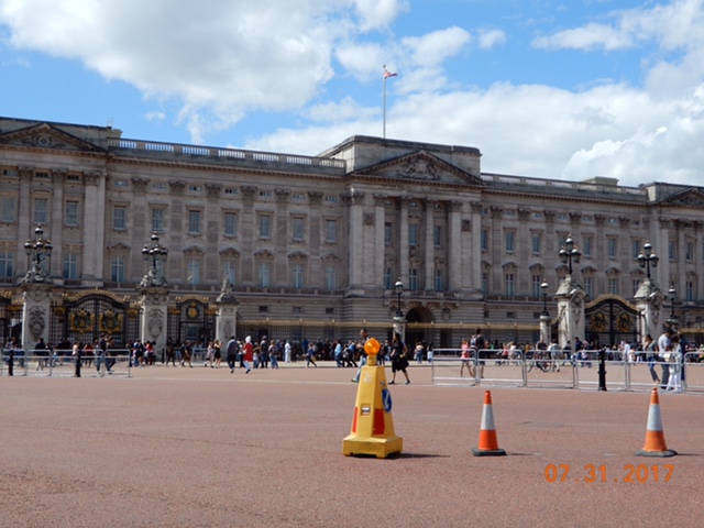 FE3BFD1F-705C-443B-BD09-55D3AAF70AAE