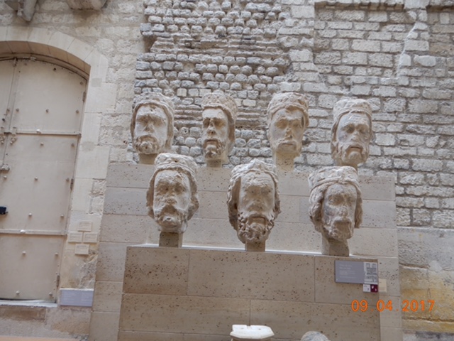 99F02C74-C723-4FF7-861C-732555E0EFB5